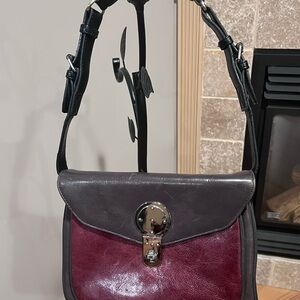 Elegant Burgundy and Black Leather Shoulder Bag